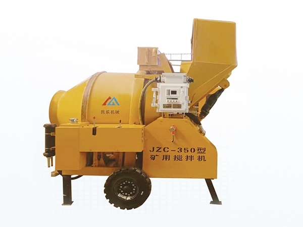 礦用濕噴臺(tái)車(chē)，礦用混凝土泵，礦用攪拌機(jī)發(fā)貨